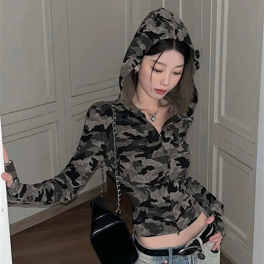 Retro Camo Streetwear Skinny Hooded T-shirts For Women Korean Fashion Camouflage Zipper Up Cropped Tops Chic Autumn Tee Shirts